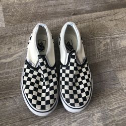 Classic Slip-On Checkerboard Black/Wht Kids Size 3