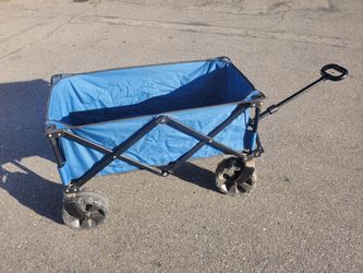 Timber Ridge Folding Wagon in Blue