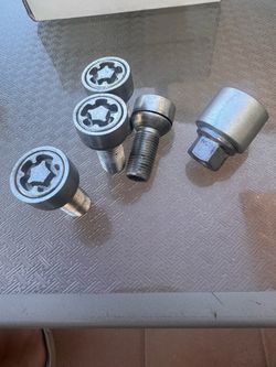 VW wheel locks Volkswagen wheel locks