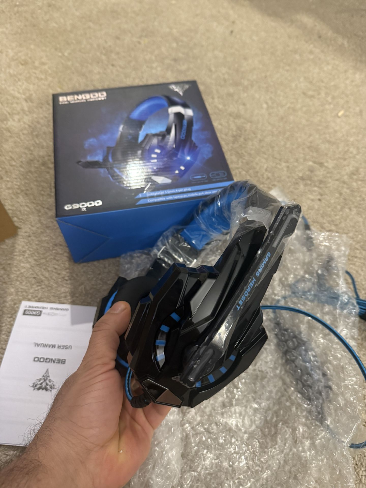 G9000 Stereo Gaming Headset for PS4 PC Xbox One PS5 Controller, Noise Cancelling Over Ear Headphones with Mic, LED Light, Bass Surround, Soft Memory E
