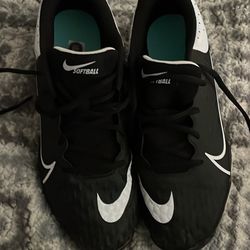Nike HyperDiamond 4 Pro Softball Cleat (black And White Colorway) 