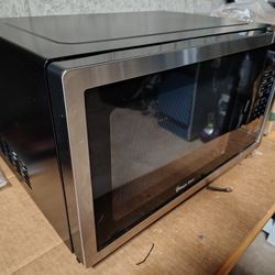 Microwave Magic Chef .9 Cu Ft 900 Watt