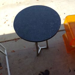 Round Table 