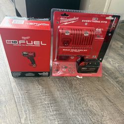 Milwaukee 1/2 impact with battery and charger