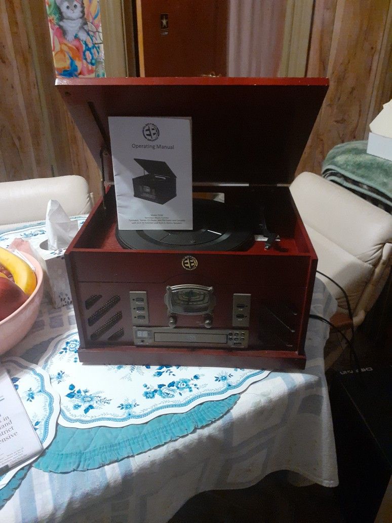 Nostalgic Music Combo Model 9288