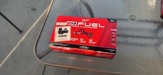 Milwaukee M18 Fuel HackZall w Battery