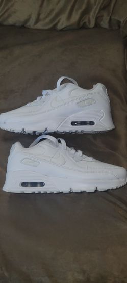 Clean Nike air  3 Y Size  $30