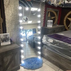 Clearance Stand Up Mirror $199 Limited Stock 🔥🔥  