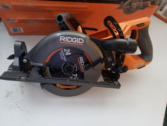 RIDGID 18V Brushless Cordless 7-1/4 in. Rear Handle Circular Saw (Tool Only)