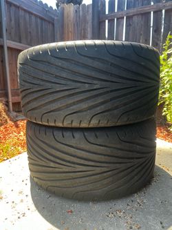 2- 275 40 17 Good Year Tires