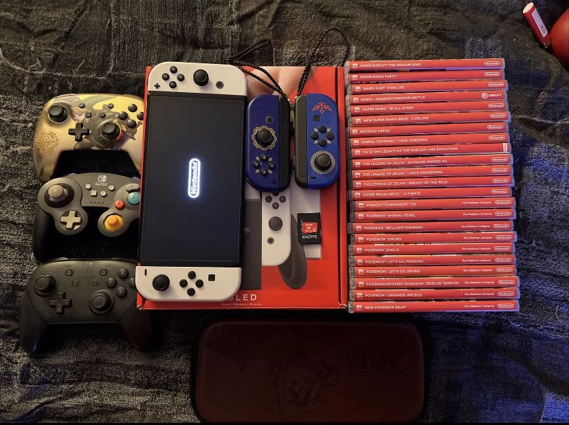 OLED Model Handheld Console - Handheld case & Pro Controller