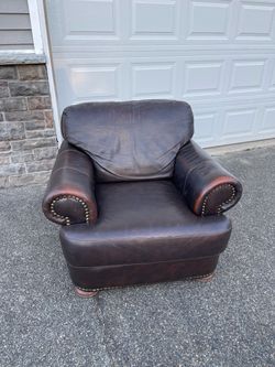 Free Dark Brown Leather Couch