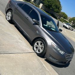 2013 Ford Taurus