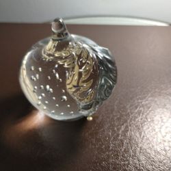 VINTAGE CLEAR GLASS APPLE PAPERWEIGHT 2.5" - M05