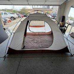 The ALPS Mountaineering® Meramac 4-Person Dome Tent