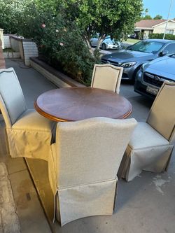 Dinning Table and Chairs