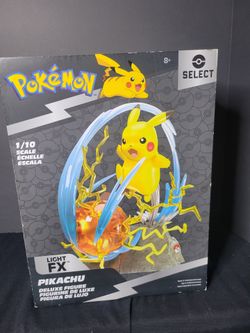 Pokemon Select 1:10 Scale LIGHT FX PIKACHU Deluxe Figure