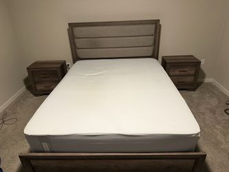Queen bedroom set
