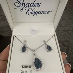 Swarovski crystal necklace and earrings set