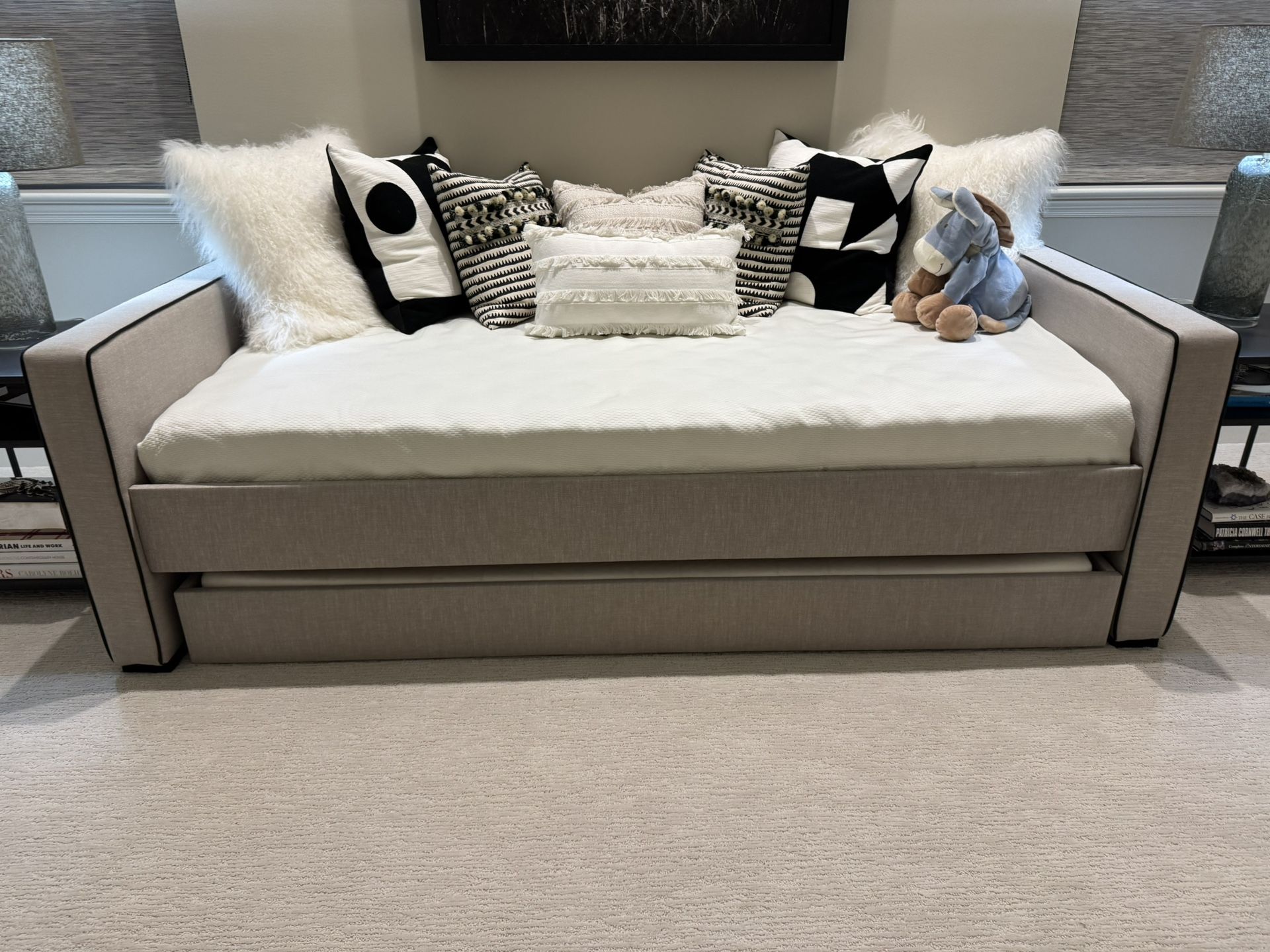 Futon With Pullout