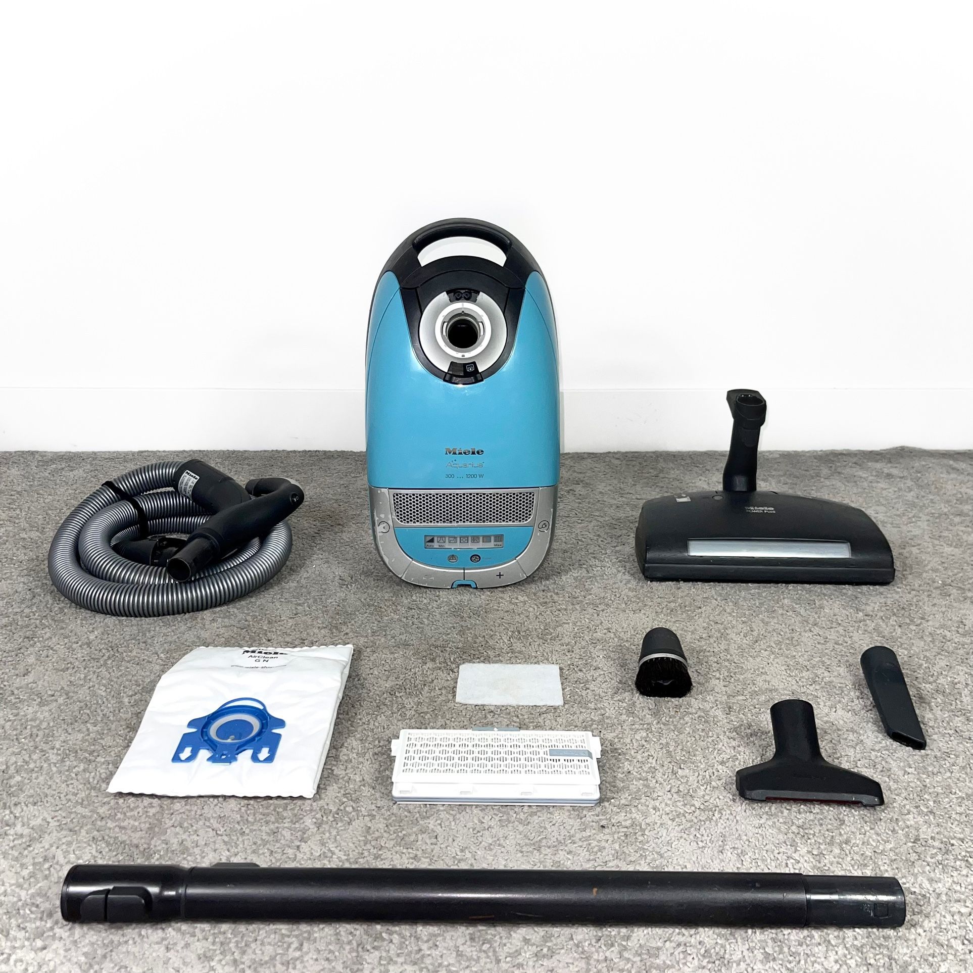Miele Aquarius Vacuum Cleaner w/ all attachments