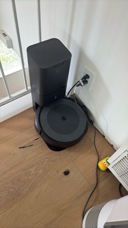 Roomba I3 Vacuum