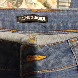 Pantalón De Mujer Size 15 En Buenas Condiciones $7