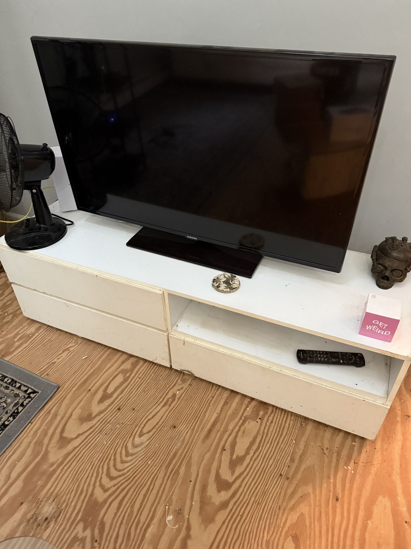 TV