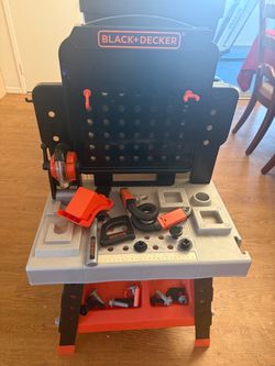 Black & Decker Tool Bench Toy