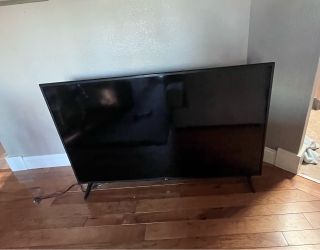 60” LG TV