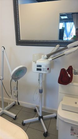 Facial streamer and light set