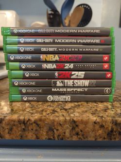 Xbox  one video games lot