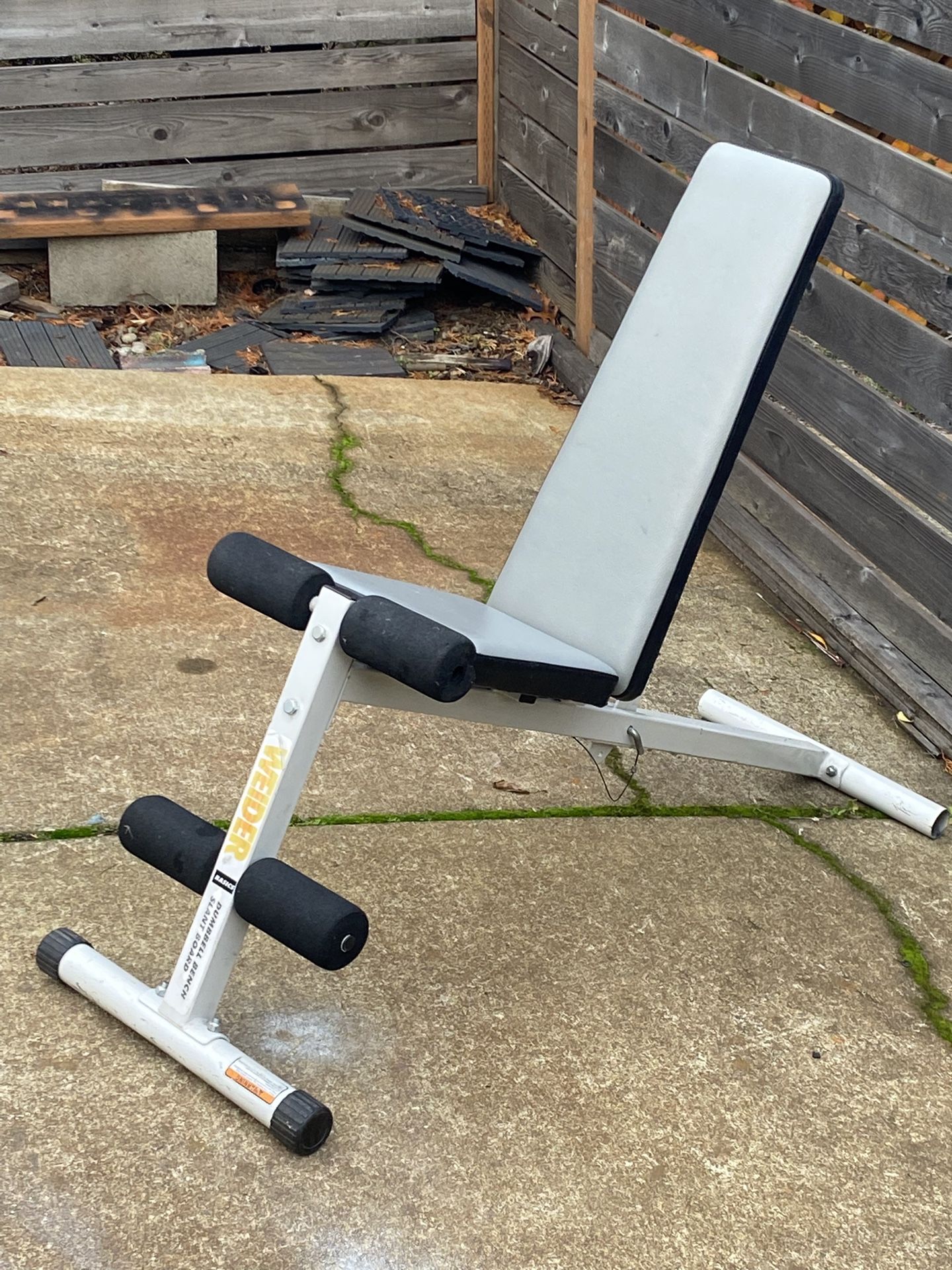 Adjustable Weight Bench