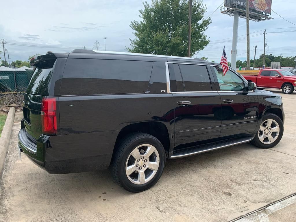 LTZ SUBURBAN/FINANCIADA