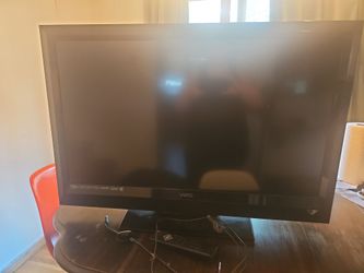 Vizio Flat Screen TV with Remote