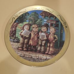 M.J.Hummel Century Plate