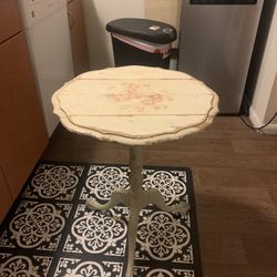 Beautiful Antique Table 