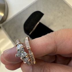 Beautiful Natural diamond Ring including band in 14k Rose Gold