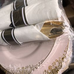 25 GUESTS SET PLATES FLATWARE NAPKINS HARD PLSTIC DESECHABLES PARA 25 INVITADOS PLATOS CUBIERTOS SERVILLETAS  Tengo OTROS JUEGOS MÁS.