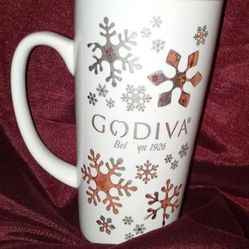 California Pantry Made "Godiva Chocolate" With Silver Snowflakes Holiday Mug 