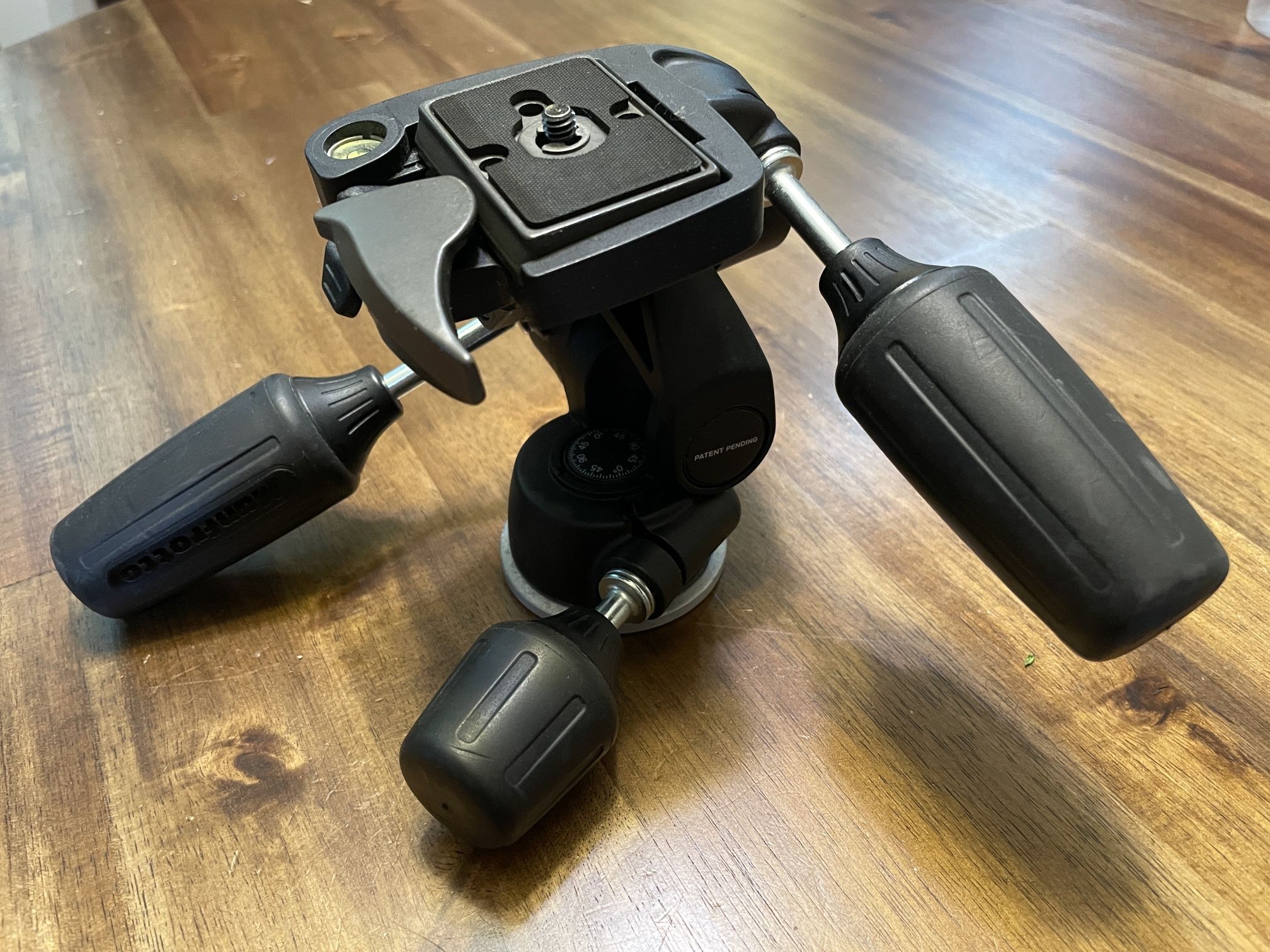 Manfrotto 3 Way Head 804RC2