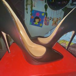 Wine-Black heels 