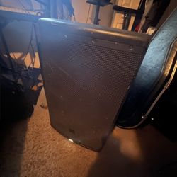 JBL Eon 615 powered PA speaker