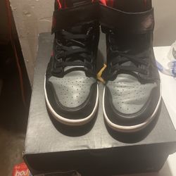 Jordan 1 HI FLYEASE 