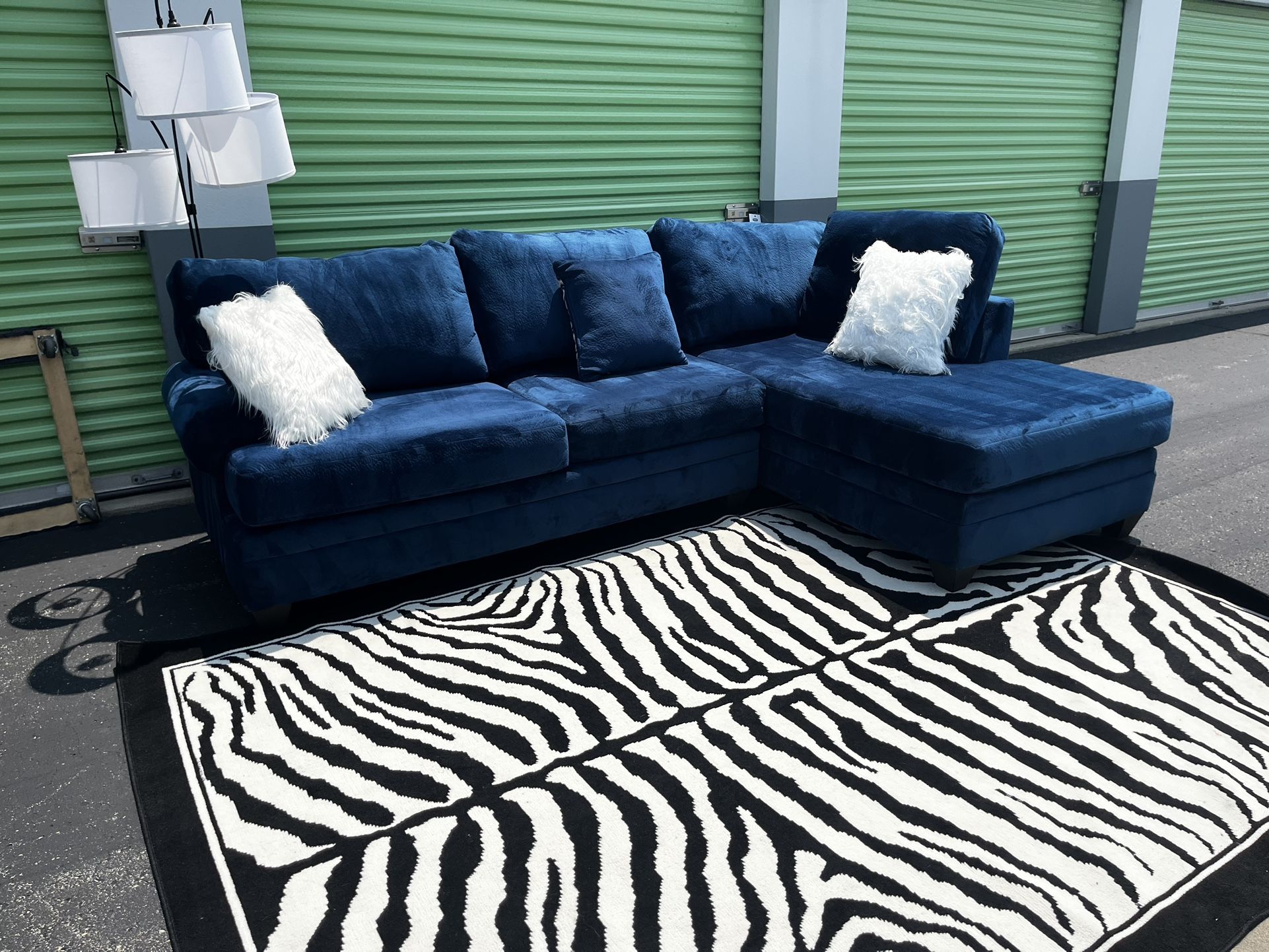 Sectional Couch Cash Only