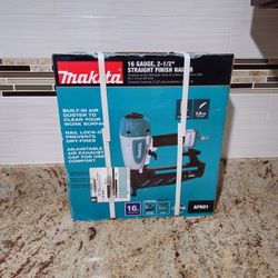 Makita Pneumatic 16-Gauge, 2-1/2 in. Straight Finish Nailer AF601