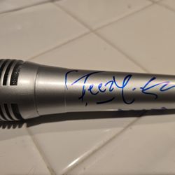 Shoreline Mafia Autographed Mic Oh Geezy N Phnix Guaranteed Authentic 