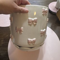 Ceramic Pink Bow Planter