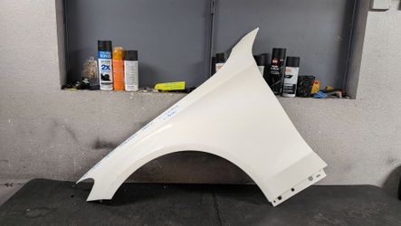 2015-2016-2017-2018-2019-2020-2021 MERCEDES BENZ C-CLASS LEFT FENDER OEM USED #11061
