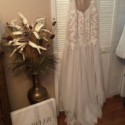Wedding Dress- Galina Signature- Bedazzled Ivory & Champagne- Mermaid Style w Small Train- New w Tags 